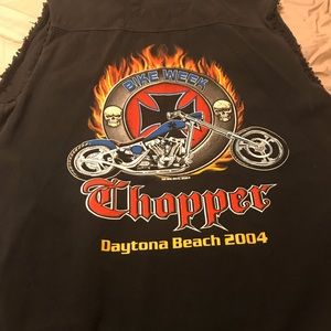 Men’s cutoff Harley Davidson shirt